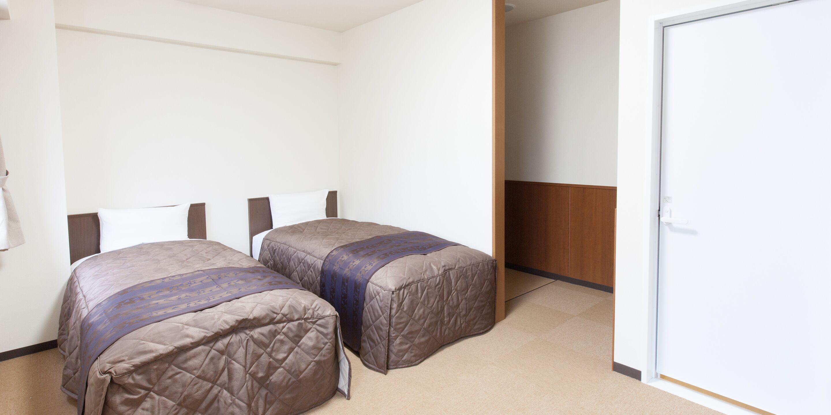 superior twin room with private bathroom, new building, non smoking | 1 bedroom, in-room safe, free wifi