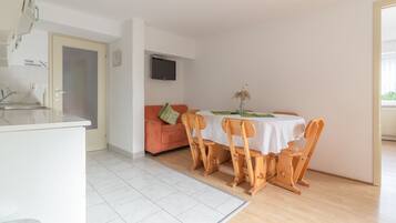 Standard Apartment | Private kitchen | Electric kettle