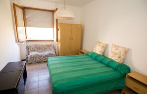 Apartment, 2 Schlafzimmer | Bügeleisen/Bügelbrett, Babybetten, WLAN