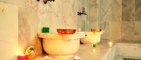 Turkish bath/hammam, 2 treatment rooms, massages