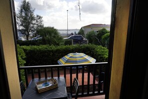Apartment, 2 Schlafzimmer | Balkon