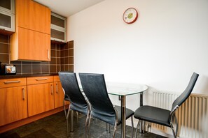 Lägenhet Panoramic - utsikt mot stranden | Matservice på rummet