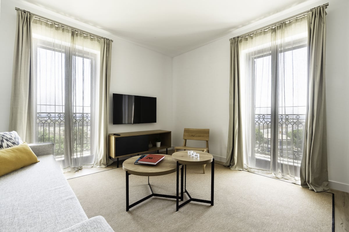 Luxe beddengoed, donzen dekbedden, verduisterende gordijnen