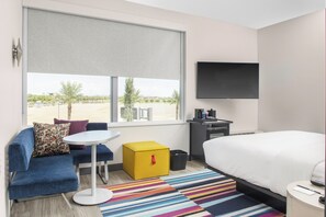 Room - Aloft by Marriott Glendale at Westgate (Glendale)