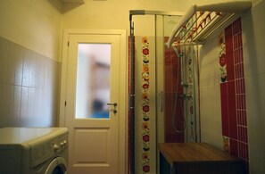 Apartment, 1 Bedroom | Bathroom | Shower, hair dryer, bidet