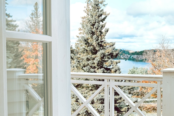 Superior Room, 1 Katil Raja (King), Balcony, Annex Building | Teres/patio