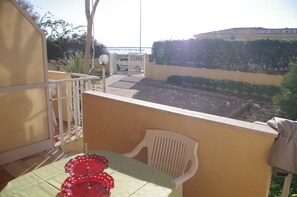 Apartment, 2 Schlafzimmer | Balkon