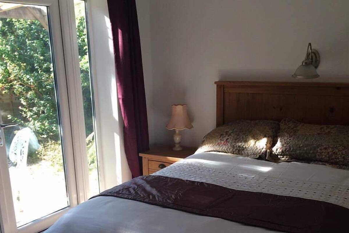 Apartment, Multiple Beds | WiFi (free), bed sheets