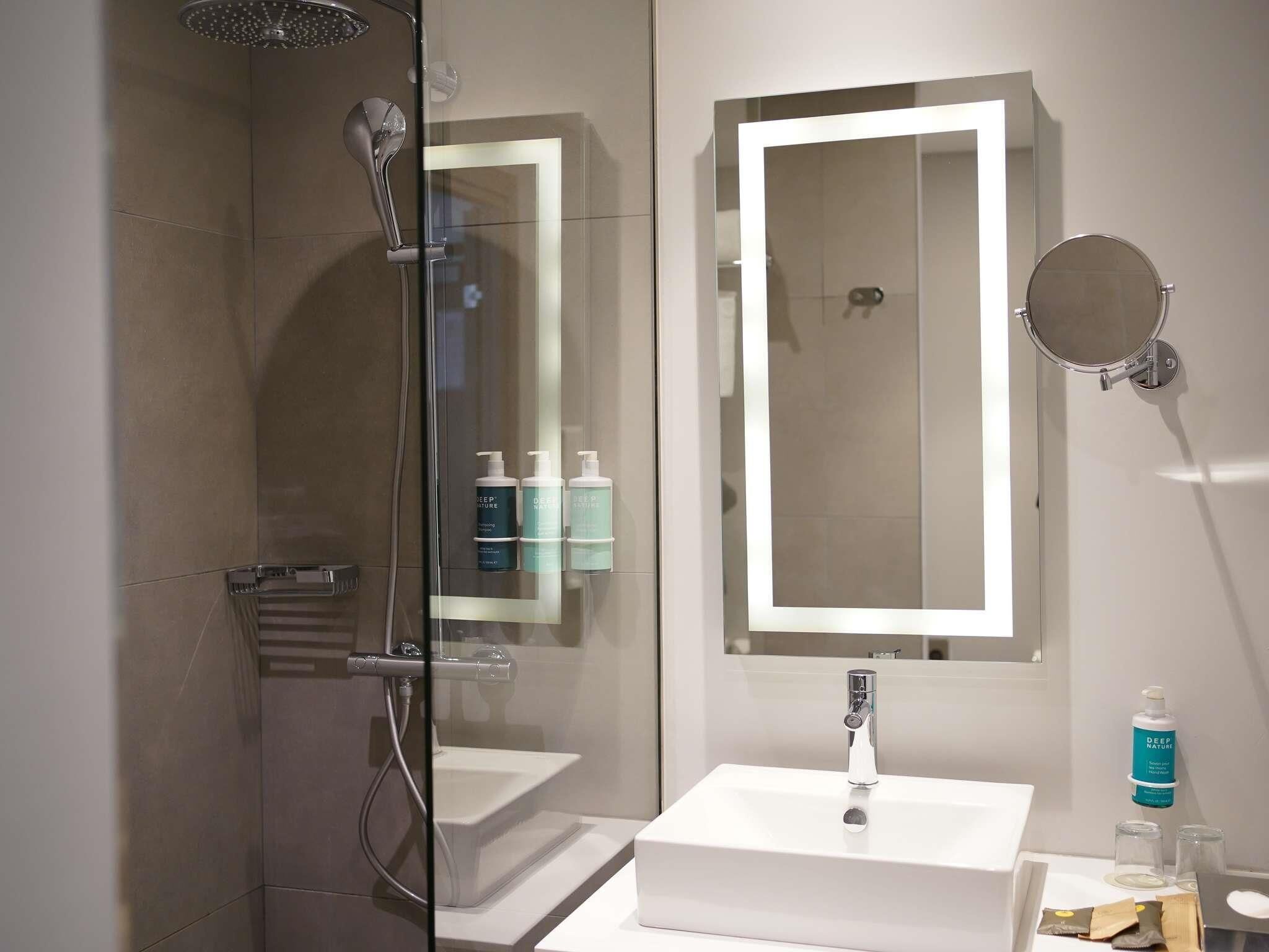 Superior Room, 1 Queen Bed | Minibar, desk, laptop workspace, soundproofing