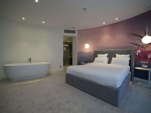 Eco-friendly toiletries, towels - Novotel Bishkek City Center (Bishkek)