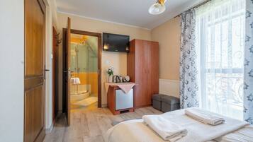 1 bedroom, blackout curtains, iron/ironing board, free WiFi