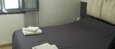 1 sovrum, gratis internet och sängkläder