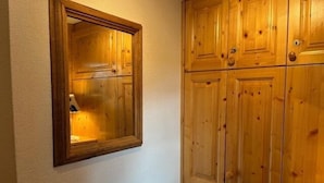 Interior - Bright and warm apartment for up to 4 people, on the ground floor of a chalet with two apartments. I (St-Luc)