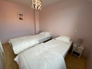 3 chambres, accès au Wi-Fi (inclus)