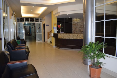 Reception hall. Hotel Plaza Central