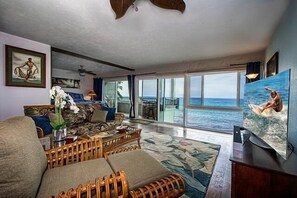 Condo, 1 King Bed (Banyan Tree 404D) | Living room | TV