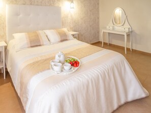 3 chambres, fer et planche Ă repasser, Wi-Fi gratuit, draps fournis