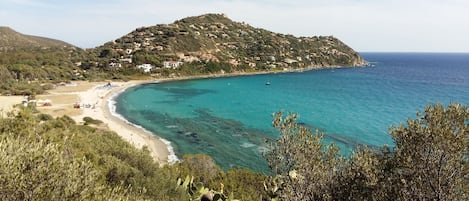 Beach nearby, sun-loungers