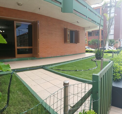 4-bedroom apartment 50 meters from the sea.