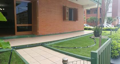 4-bedroom apartment 50 meters from the sea.