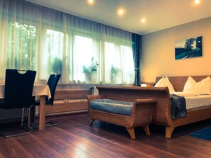 Panoramic Studio | Select Comfort beds, in-room safe, blackout curtains, soundproofing