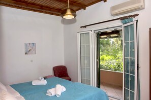 2 Schlafzimmer, Schreibtisch, schallisolierte Zimmer