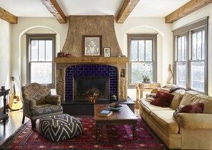 TV, fireplace, books, stereo