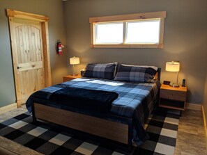 Deluxe Cabin, 1 King Bed with Sofa bed, Hill View