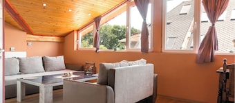 Convenient, Central Seaside Location by the Sea Garden& the beach in Burgas!