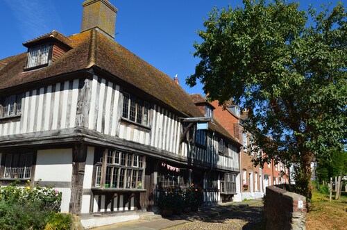 Studio 22 is the perfect romantic retreat in the pretty town of Rye, East Sussex