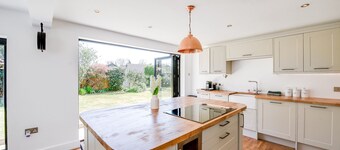 Luxury New Forest 5 Bed Sleeps 12