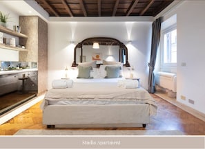 Estúdio design, vista para a cidade | Roupas de cama premium, frigobar, quartos à prova de som
