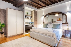Estúdio design, vista para a cidade | Roupas de cama premium, frigobar, quartos à prova de som