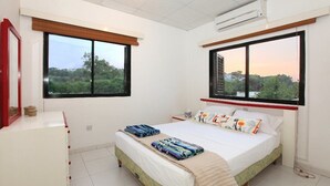 Villa | 3 bedrooms, iron/ironing board, cribs (surcharge), WiFi (free) - Protaras Green Bay Villa (Paralimni)