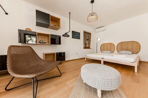 2 chambres, bureau, fer et planche à repasser, Wi-Fi gratuit
