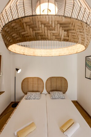 2 chambres, bureau, fer et planche à repasser, Wi-Fi gratuit