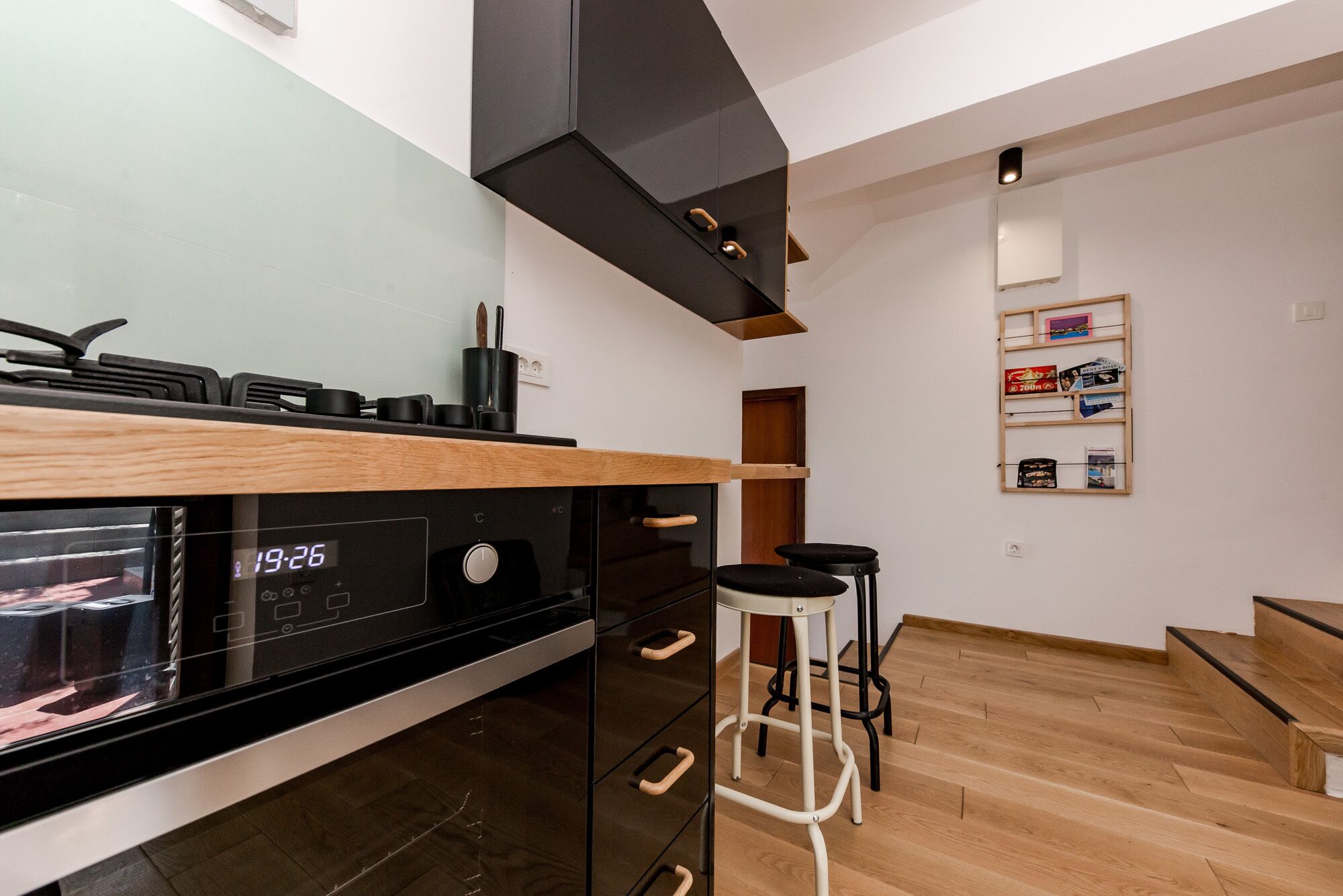 Horno, placa de cocina, lavavajillas, cafetera/tetera