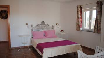 1 多间卧室、熨斗/熨衣板、WiFi、床单