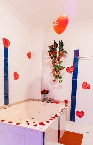 Bañera de hidromasaje privada