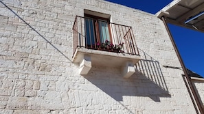 Exterior - Trullo Il Cantastorie (Alberobello)