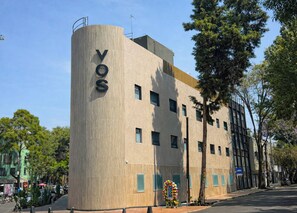 Front of property - VOS Condesa (Mexico City)