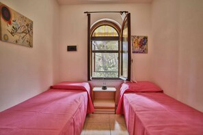 3 habitaciones y caja de seguridad en la habitación 