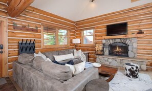 TV, fireplace, video games, stereo