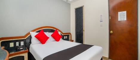 Standaard kamer | 1 slaapkamer, een bureau, gratis wifi, beddengoed