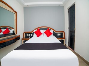 Standard Room - Hotel Monarca (Mexico City)