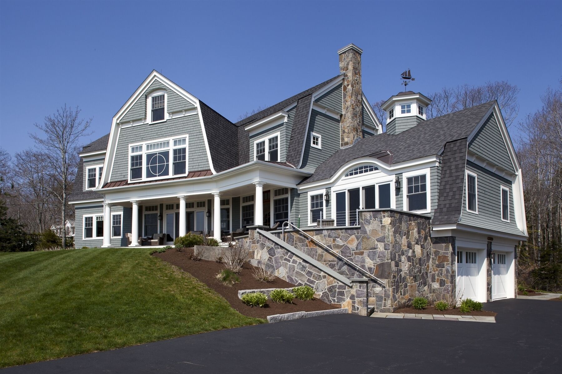 Oceanview Elegance: Majestic Kennebunkport Retreat