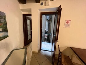 Estudio estándar | Escritorio, insonorización, wifi gratis y ropa de cama 