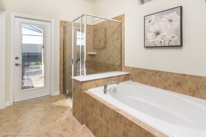 House, Multiple Beds | Deep soaking bathtub