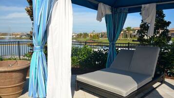 Casa, varias camas | Terraza o patio