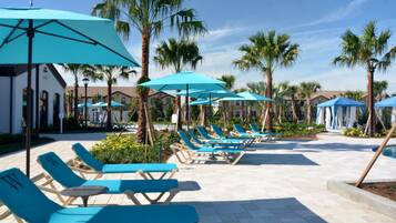 House, Multiple Beds | Sundeck